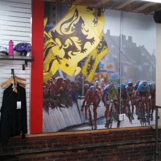 - Image360-Pittsburgh West Wall Murals Retail
